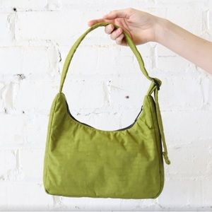 NWOT Baggu Avocado Green Shoulder Bag with Adjustable Strap Small Size
